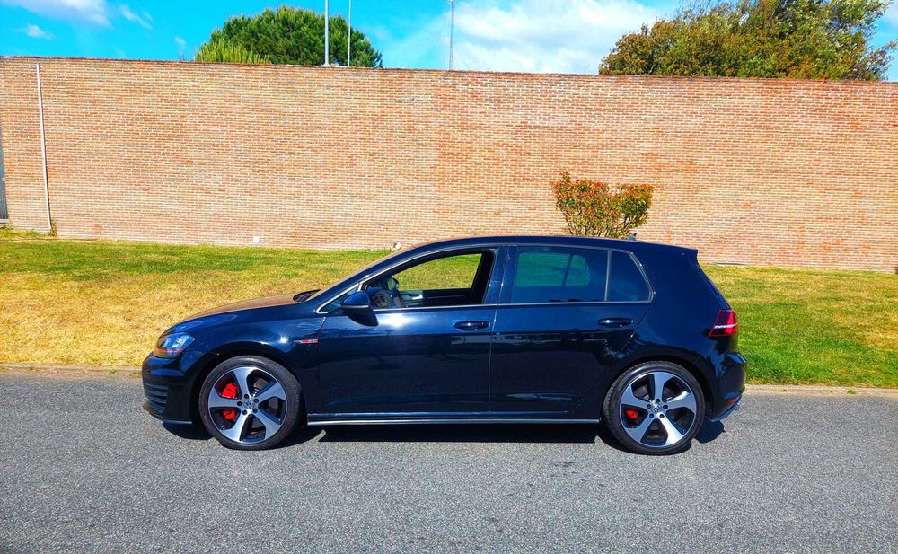 VW Golf 7 GTI Performance 2.0Tfsi 230Cv impecável 190€ mês