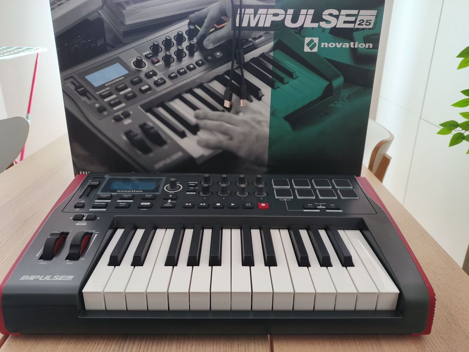Novation Impulse 25 (never used, just unboxed)