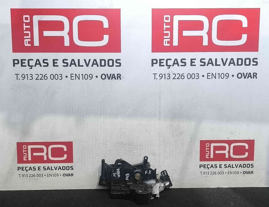 Fechadura / Fecho Porta Esquerdo 2027201735 - MERCEDES-BENZ C-CLASS