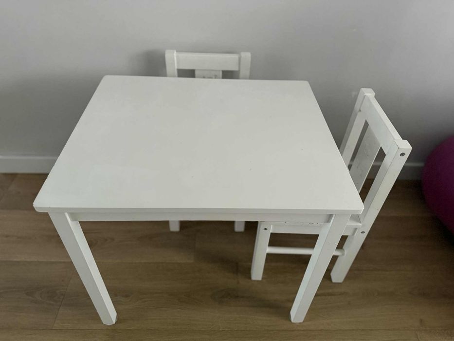Ikea Kritter - stolik + dwa krzesełka