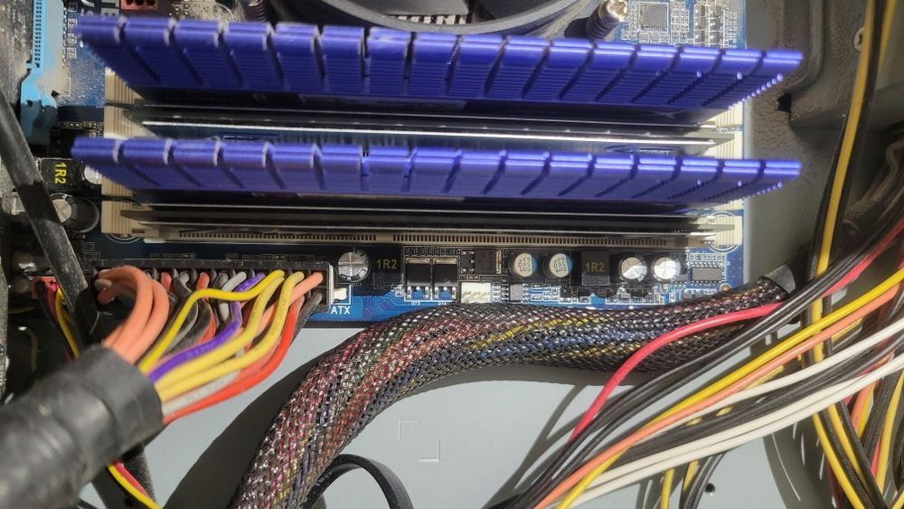 Ігровий системний блок, комп'ютер на GTX 1060, 12 ГБ ОЗП, SSD + HDD