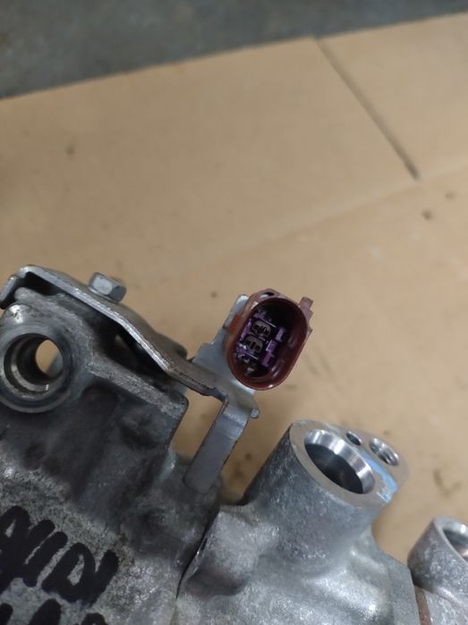 Kompresor klimatyzacji Audi A4 B9 A5