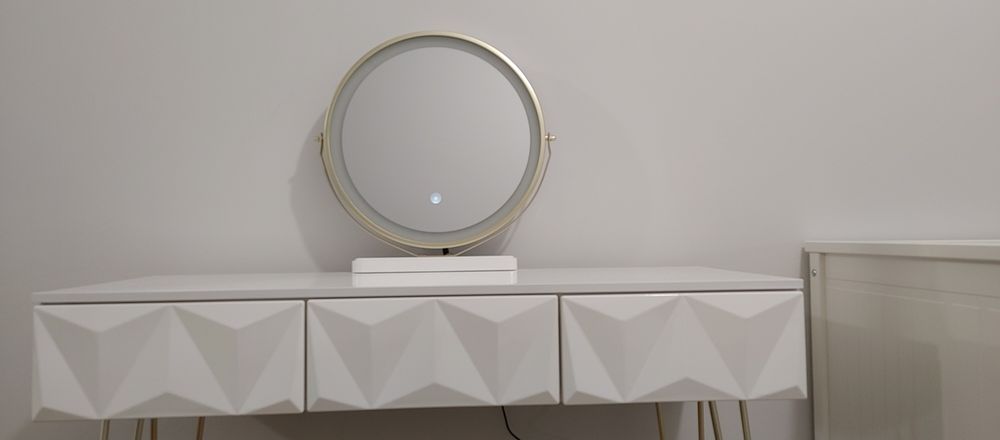 Toaletka z podświetleniem z lustrem biurko 100x40 stan j NOWA