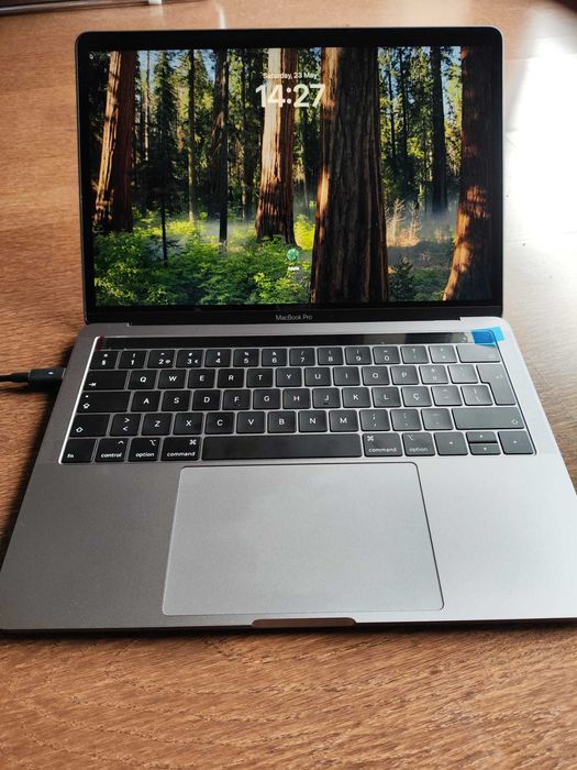 MacBook Pro 13” 2019 - Novo mas bateria precisa de substituição