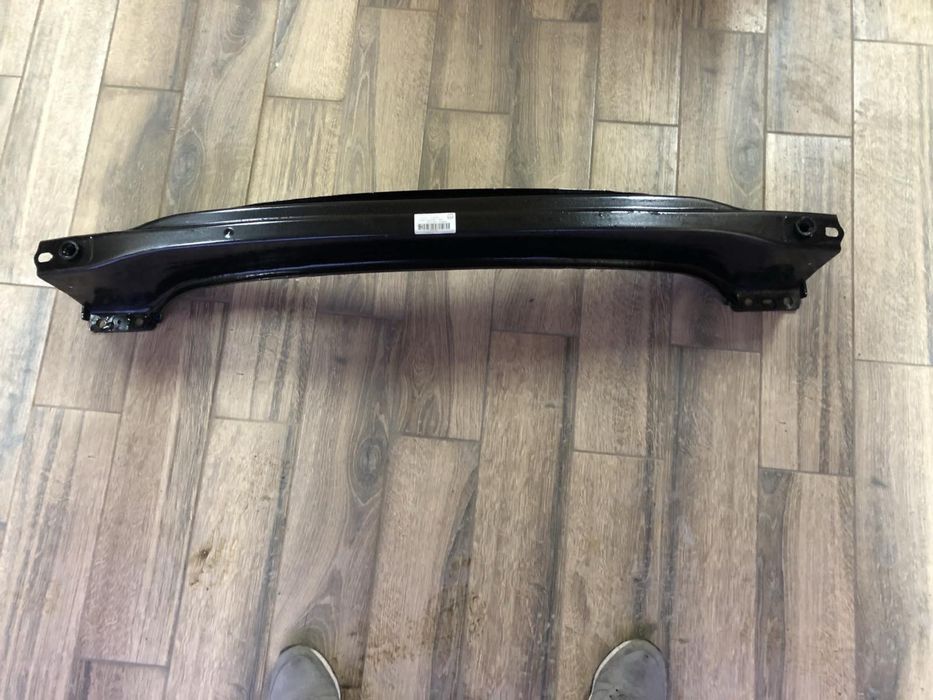 Усилитель заднего бампера Volkswagen Touareg 2010-2014 року , новий