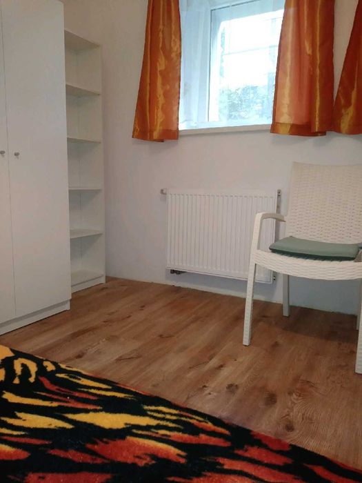 Pokój w mieszkaniu studenckim blisko GUM, Politechniki i centrum Gd.