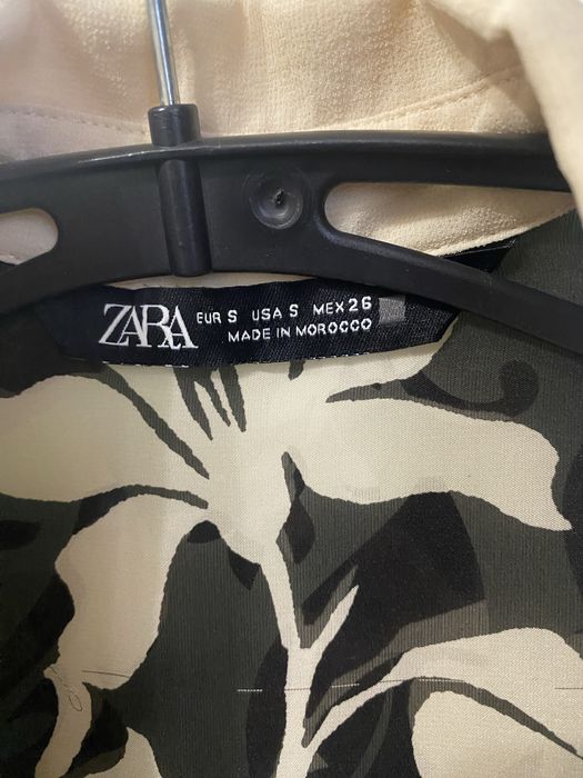 Блузи Zara розмір s