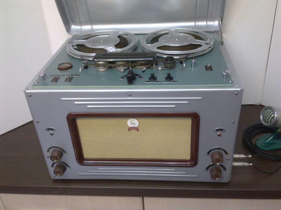 Ламповый катушечный магнитофон МАГ-8М-II - 1960 г.в.
