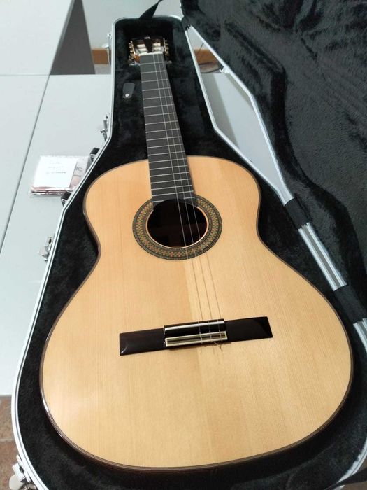 Guitarra Clássica Alhambra 7PA