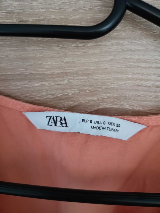 Łososiowy krótki kombinezon Zara Rozmiar S