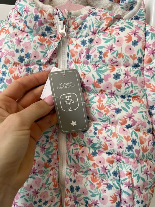 Куртка  F&F 3-6 місяців