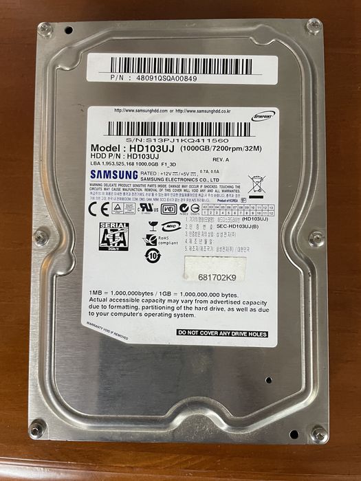 Discos HDD Toshiba + Samsung de 1T cada