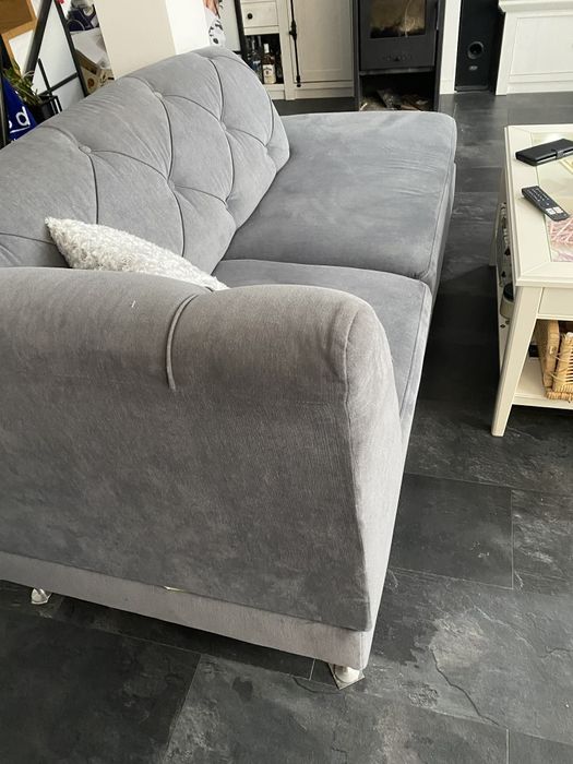 Dwie kanapy wypoczynkowe - szezlongi, sofy, welurowe.