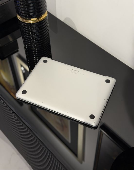 MacBook Pro 13 8/512GB Silver, bateria 93%, gratisy, wysyłka!