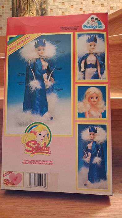 Boneca antiga sindy princesa muito bonita