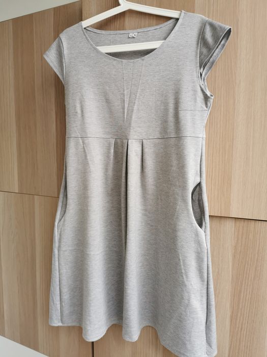 Sukienka ciążowa z kieszonkami