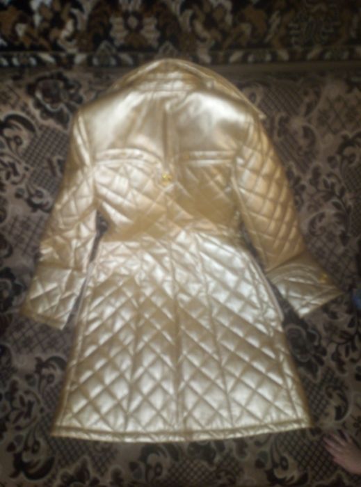 Женские куртки  новые