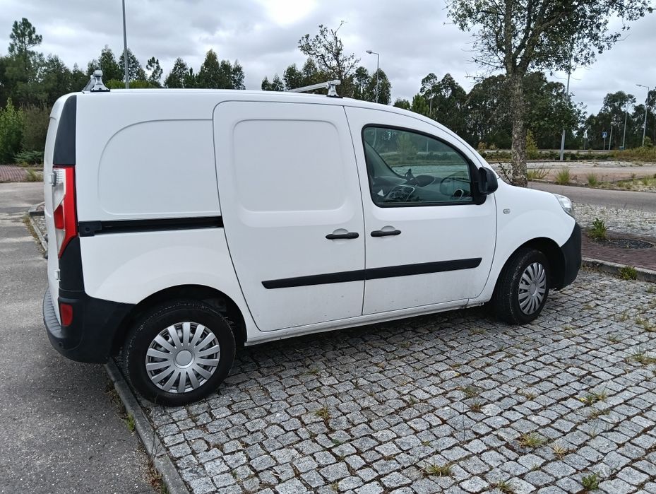 Kangoo em ótimo estado de tudo