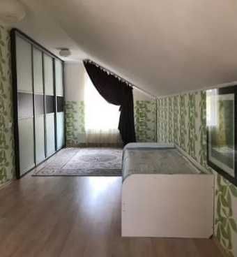 Півбудинку на Таращанському масиві