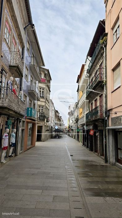Shop in the Center of Barcelos (Rua Direita)