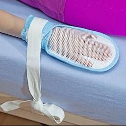 Універсальна захисна рукавичка з фіксуючими стрічками Salvacel