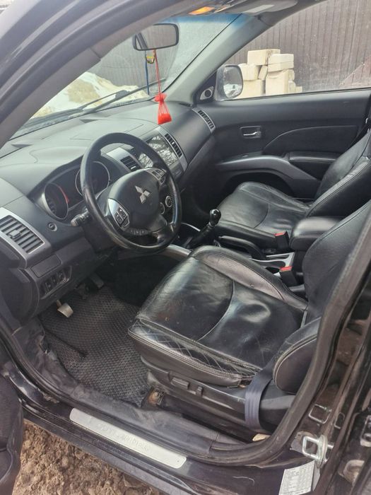 Mitsubishi Outlandar 2007, 6500 $