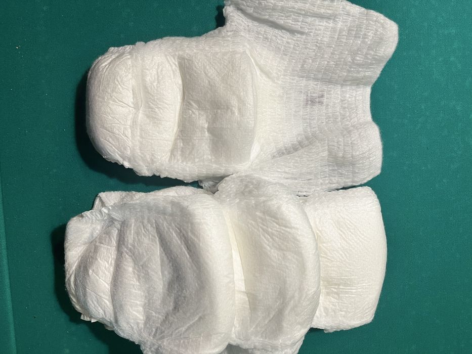 Памперси трусики М 4 шт