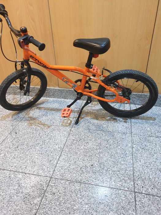 Bicicleta btt criança  impecável