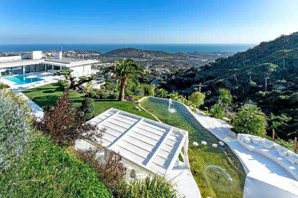 Від власника! Продаж вілли на березі моря поруч Барселона. Золота Віза