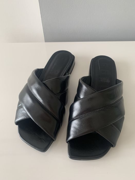 Furla 37 klapki skóra czarne