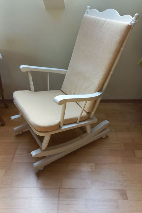 Fotel bujany krzesło bujane białe drewniane solidne bdb+