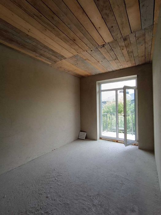 Продаж зданого Таунхауса, краща локація в Крихівцях