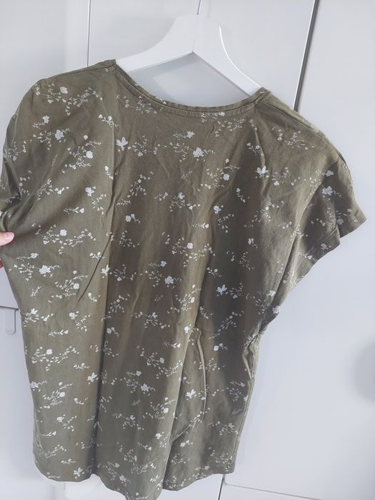 Bluzka khaki w kwiaty M