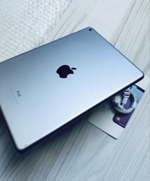 З гарантією ipad 5 32gb space gray neverlock 89% акумулятор