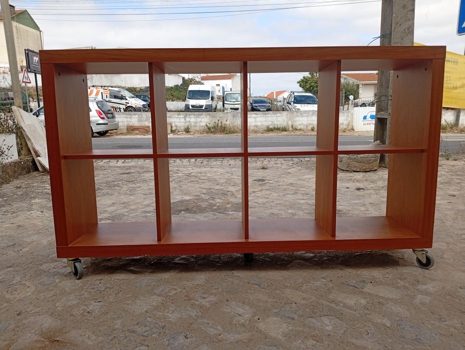 Estante / Divisória de Cubos Altamira