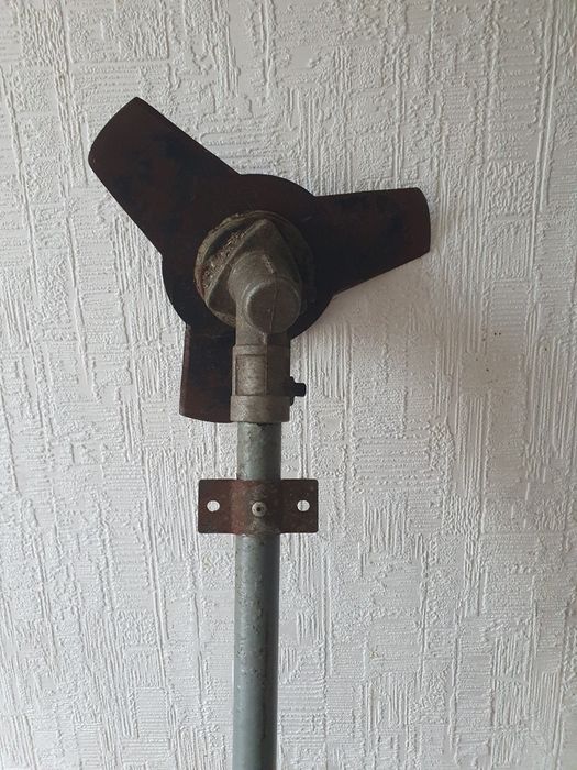 Электрокосилка садовая