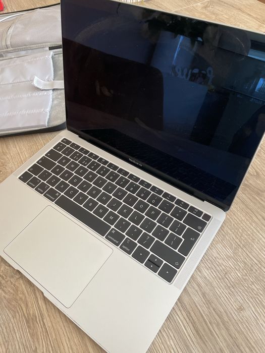 Portatil Macbook air 13