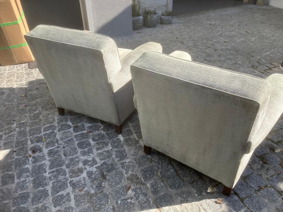 Conjunto 2 sofás de um lugar