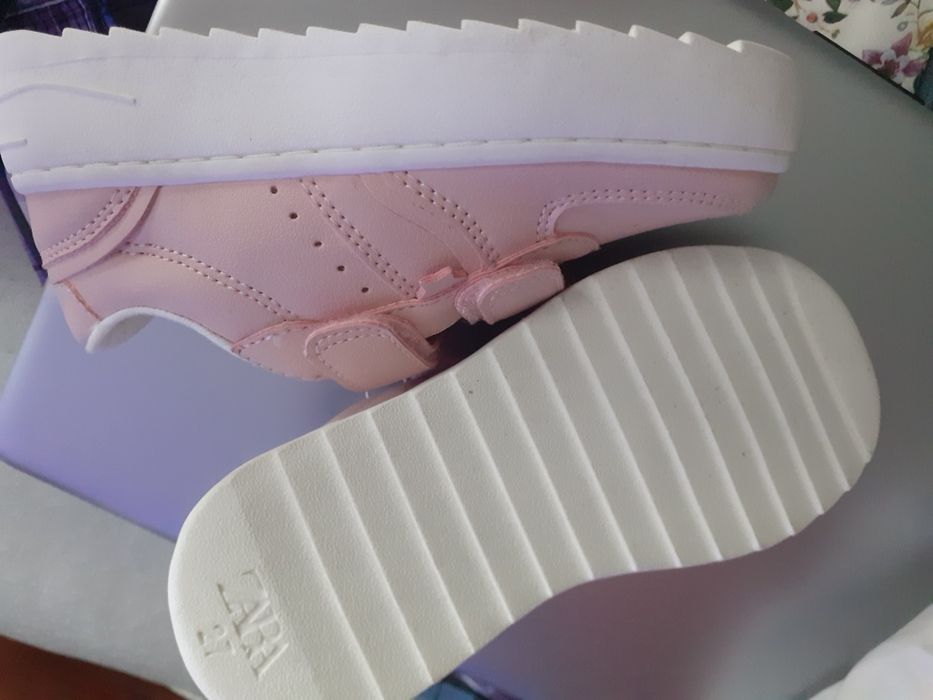 Buty na traktorze Zara 27 nowe