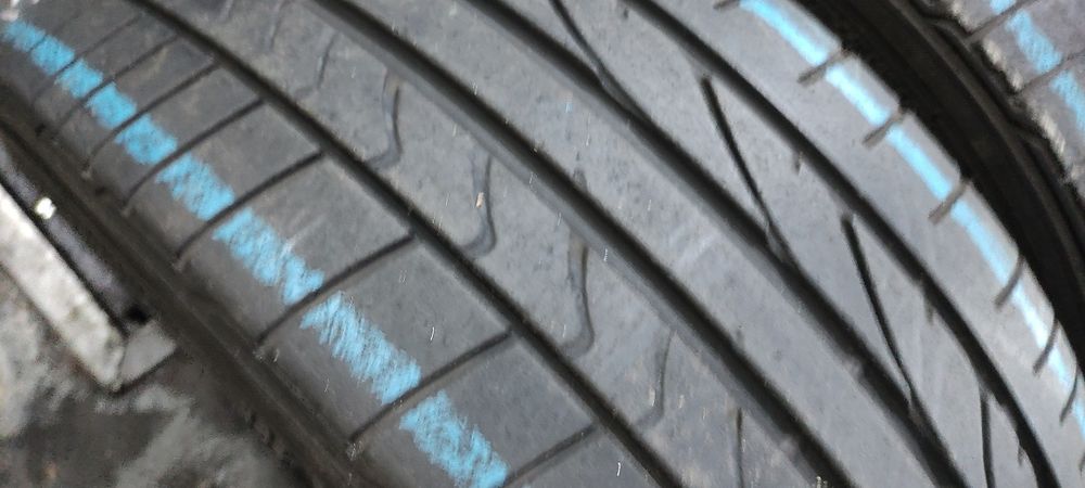 Pneus 215/40/18 Bridgestone  semi novos