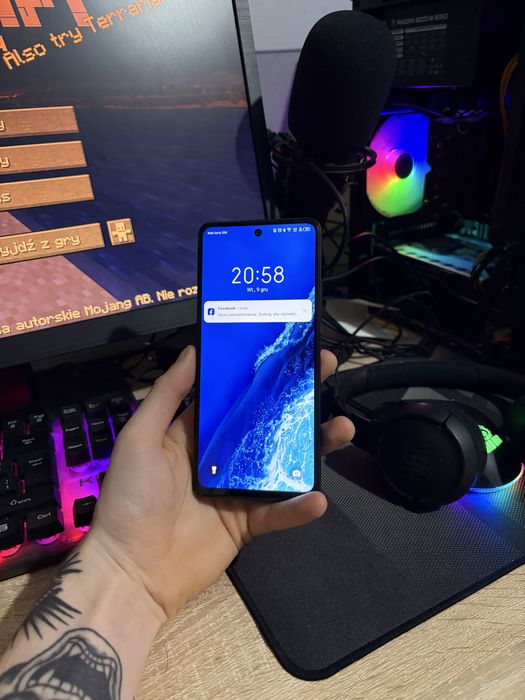 telefon Infinix HOT 30 stan bardzo dobry