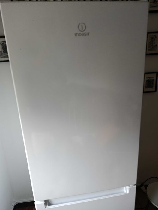 Frigorifico combinado - Indesit