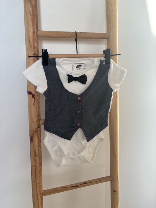 Body eleganckie z mucha i kamizelka 86