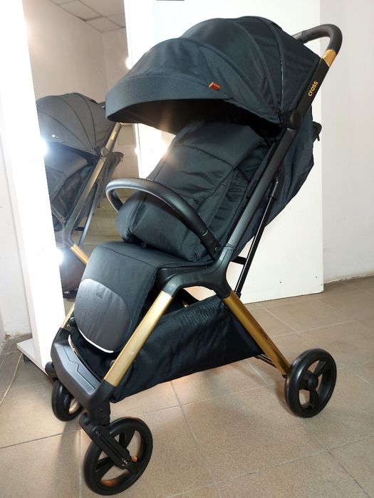 Коляска  CARRELLO CROSS новинка 2025 року Склад ШОУРУМ