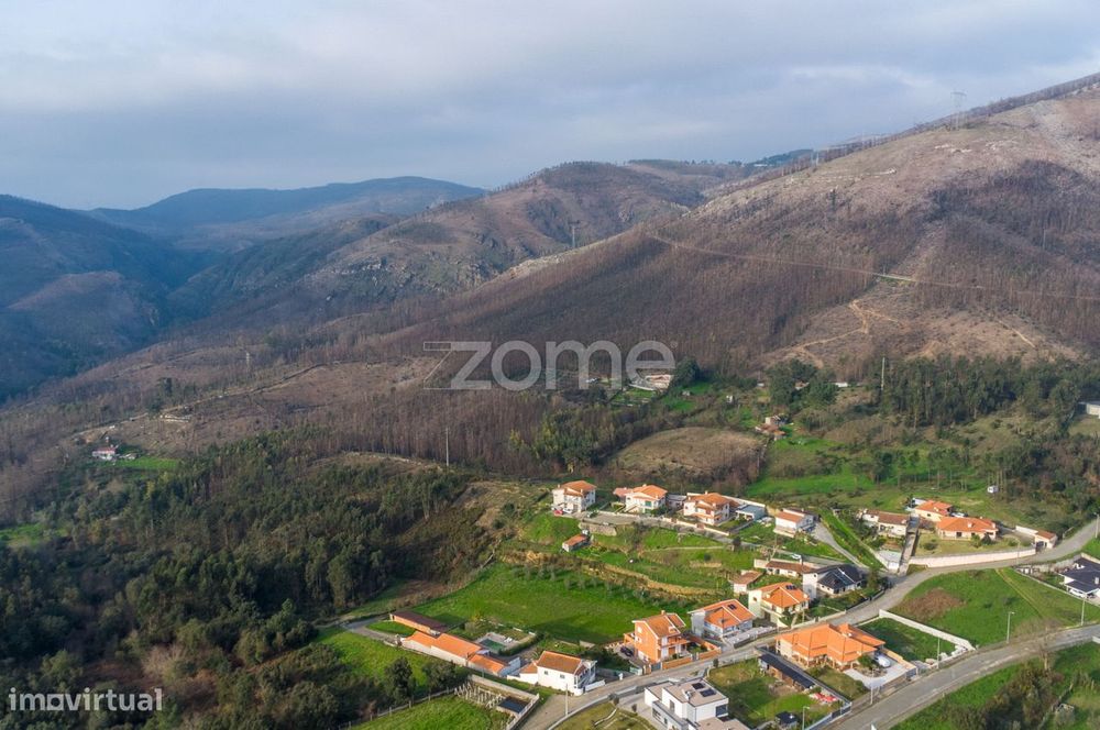 Terreno florestal urbanizável com 42.000 m2 - Melres, Gondomar