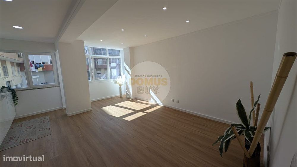 T3  Remodelado Com Arrecadação - Cruz De Pau