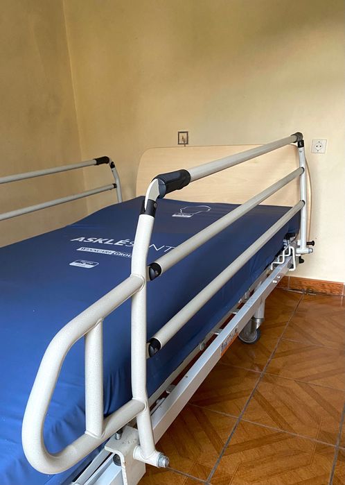 Cama Articulada Hospitalar Manual – Bom Estado