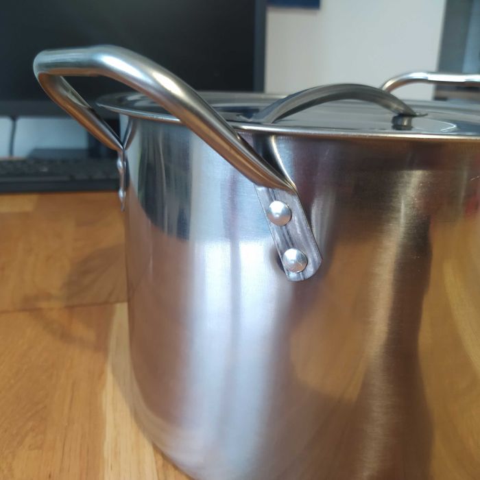 Garnek 12,5 litra duzy z pokrywka super cena wyprzedaz