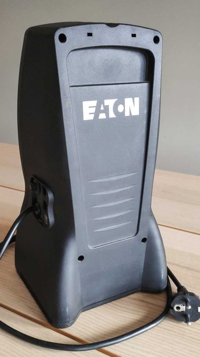 EATON Protection Station 800 VA – Bateria nova!!!