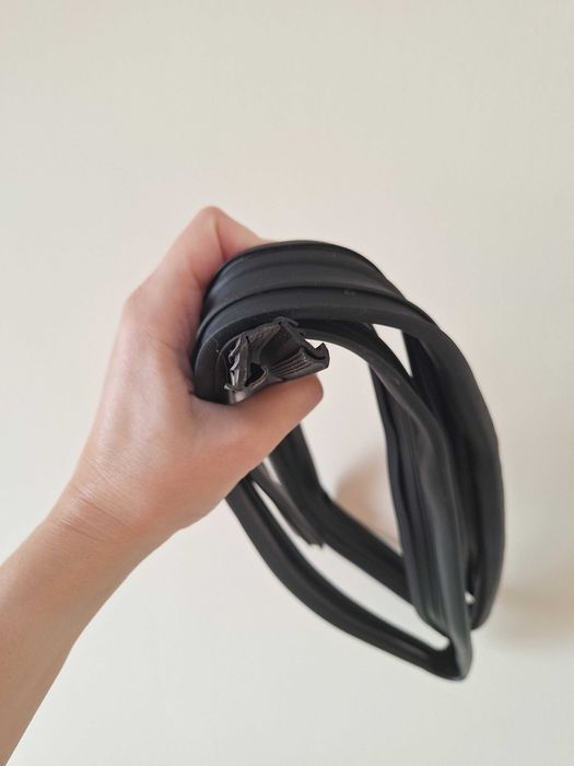 Borracha nova para vidro da porta esquerda para Toyota Corolla E12 5 portas
